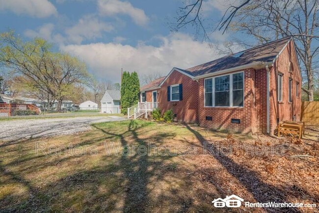 Building Photo - 8511 Ackley Ave
