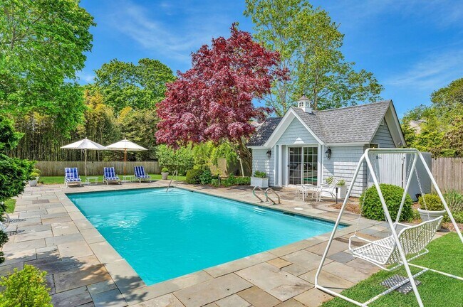 Building Photo - 35 Toylsome Ln