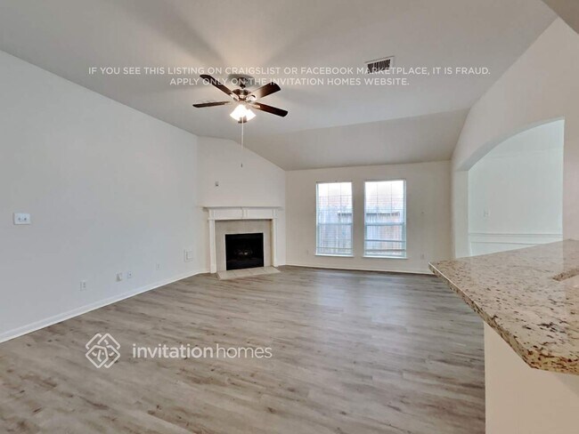 Foto del edificio - 22310 Laguna Trace Ct