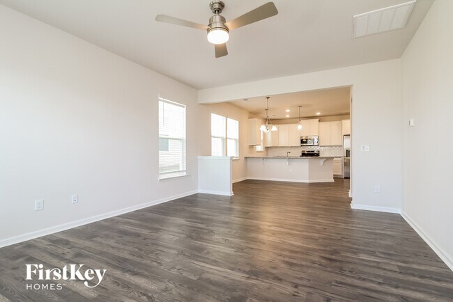 Building Photo - 612 Goldburn Way