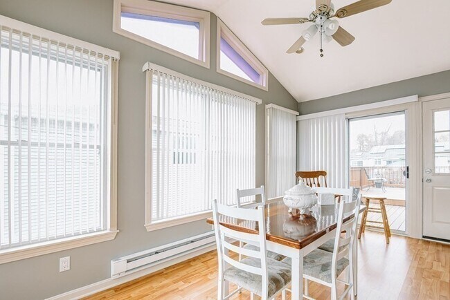 Foto del edificio - 146 Lisbon St