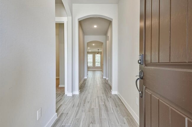 Building Photo - 10005 Red Beadtree Pl