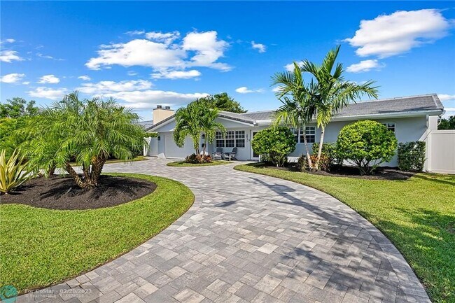Foto del edificio - 2831 NE 8th Ct