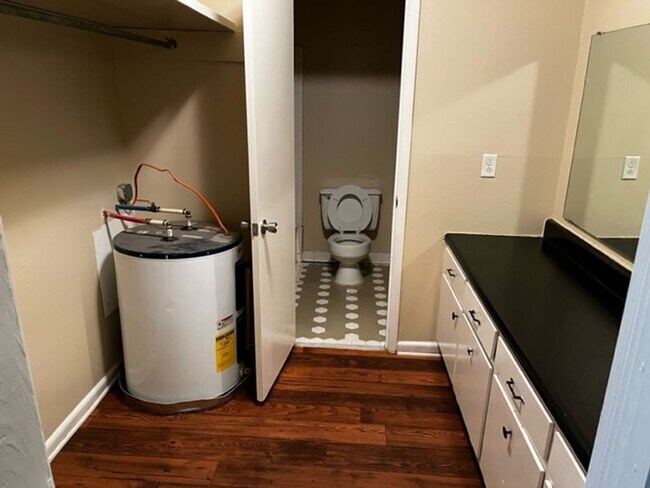 Foto del edificio - 1bed/1bath cozy studio apartment!!