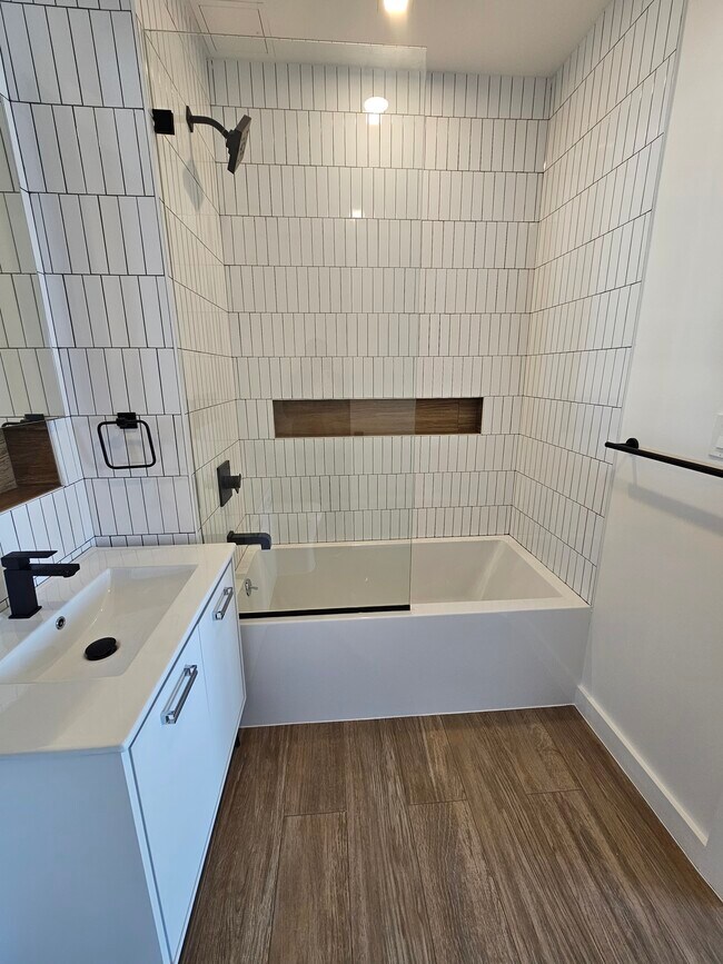 Baño principal - 1462 Flatbush Ave
