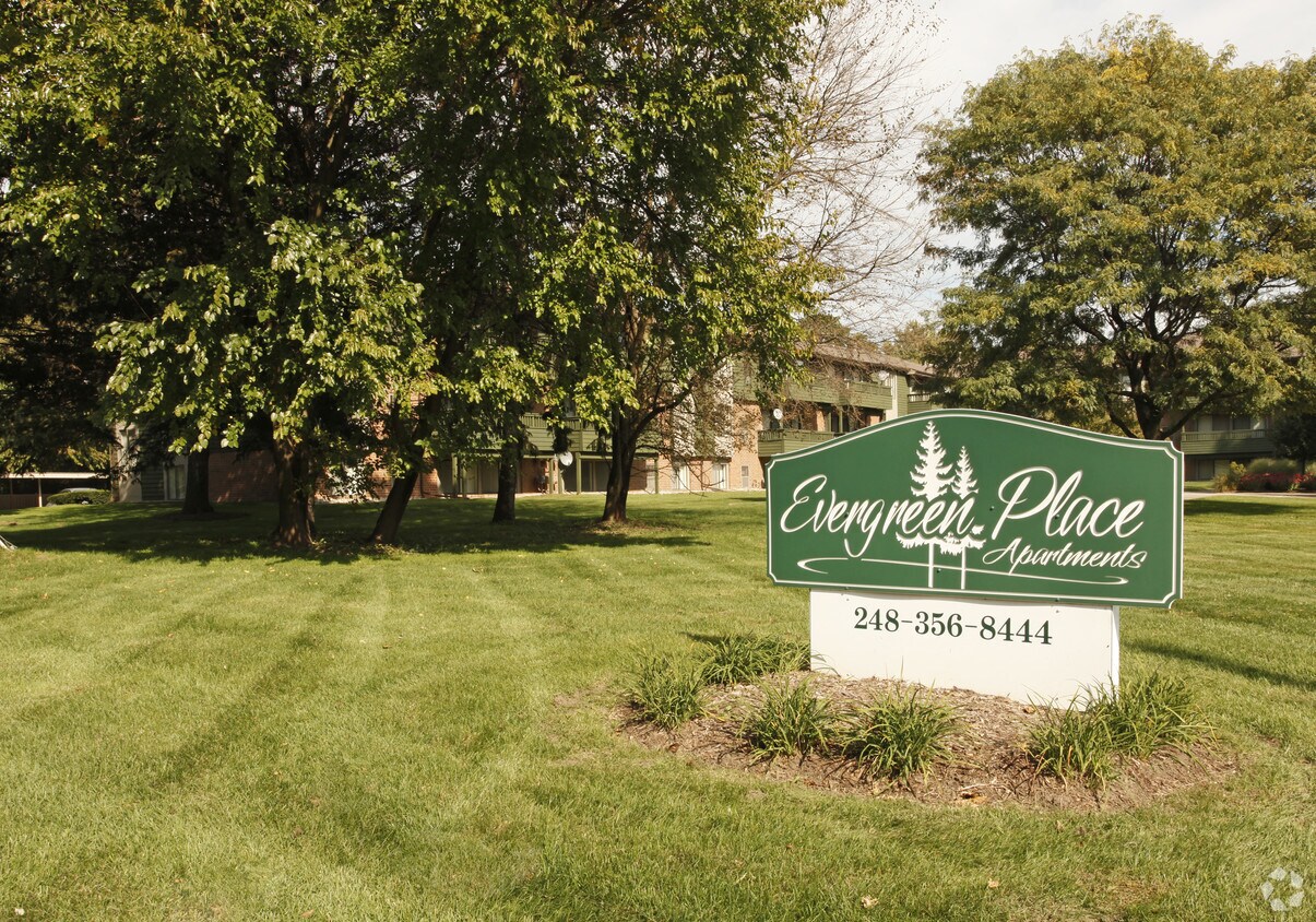 Evergreen Place Apartments Southfield, MI
