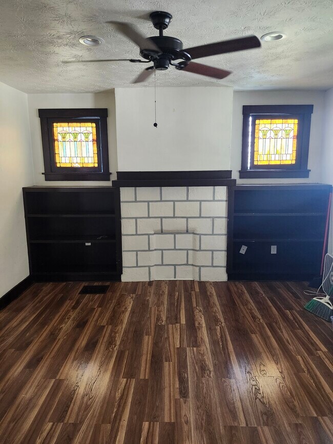 Foto del edificio - 206 Rustic Ave