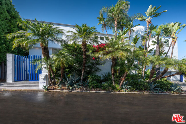 Building Photo - 7759 Torreyson Dr