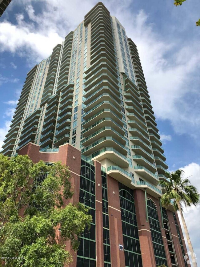 Building Photo - 1431 Riverplace Blvd