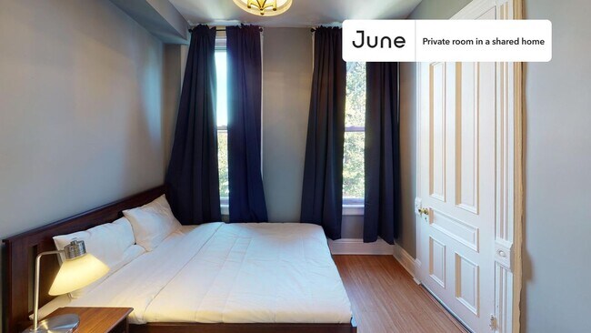 Foto del edificio - Private bedroom in 5 bed/2 bath Home