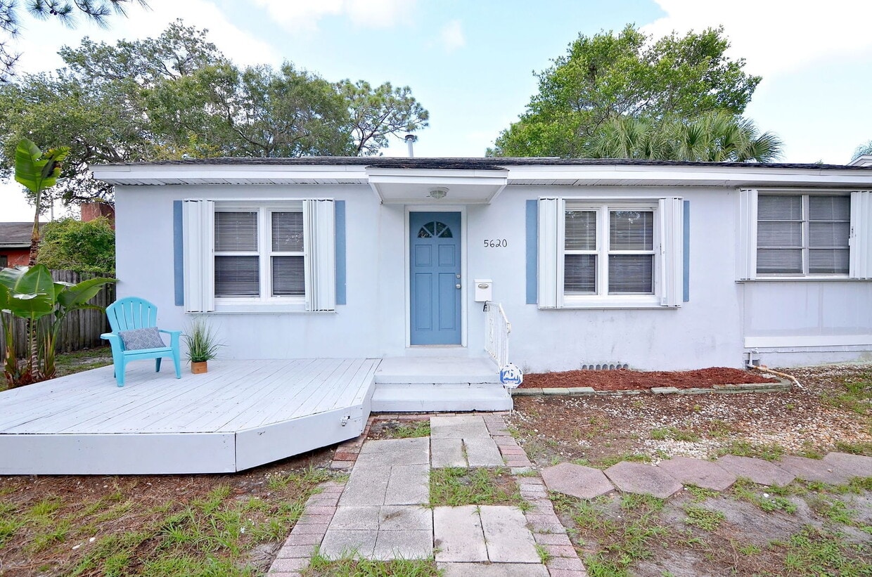 Foto principal - 5620 2nd Ave N