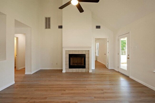 Building Photo - 1201 Marigold Way