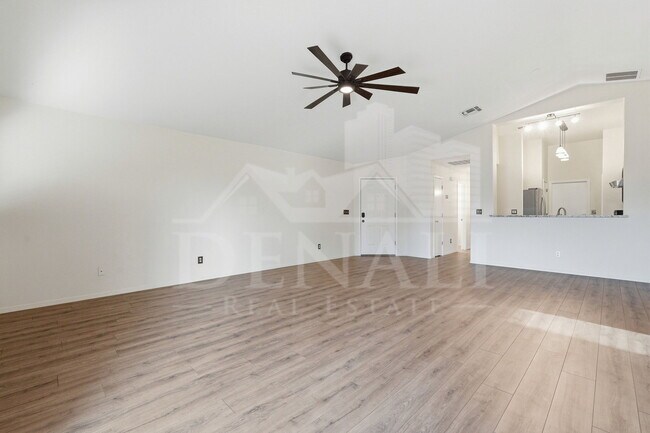 Foto del edificio - 9699 E Vendela St