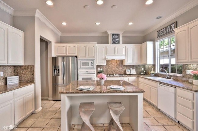 Foto del edificio - 3 br, 2 bath House - 1270 Sunrise Dr 1