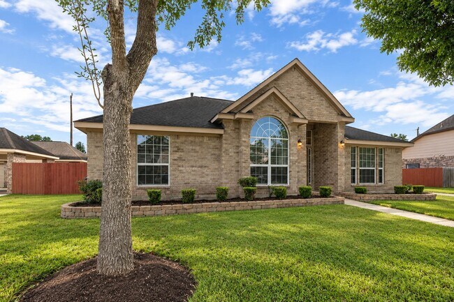 Building Photo - 3207 Hickory Knoll Dr
