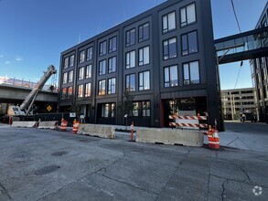 Building Photo - 1131 W Winona St