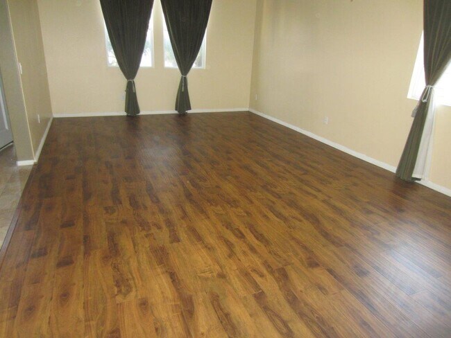 Foto del edificio - 3475 High Point Pl