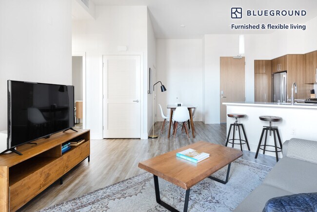 Foto del edificio - 1355 El Camino Real