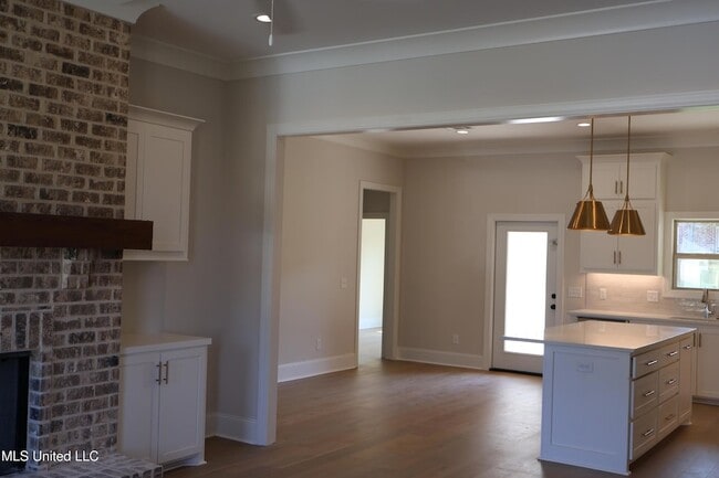 Foto del edificio - 113 Southern Oak Wy