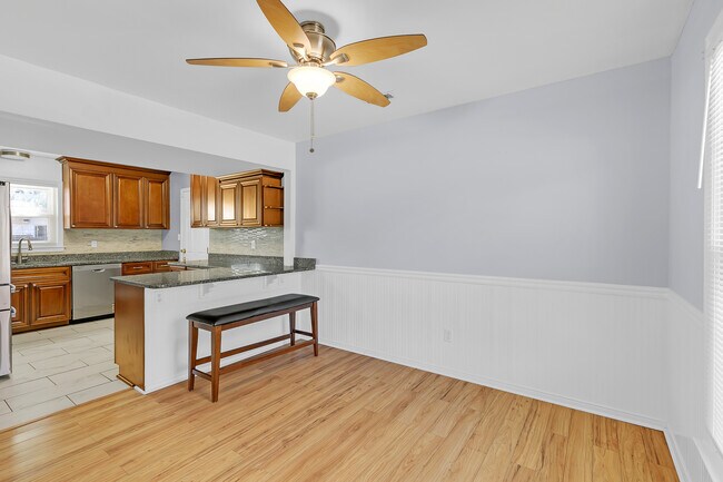 Foto del edificio - 106 Harris Creek Rd