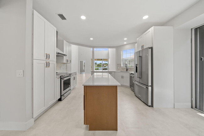 Building Photo - 232 Eagleton Lake Blvd