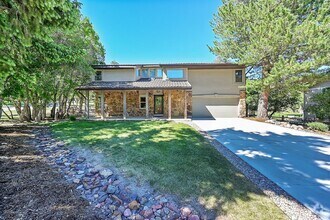 Building Photo - 1050 Big Valley Dr