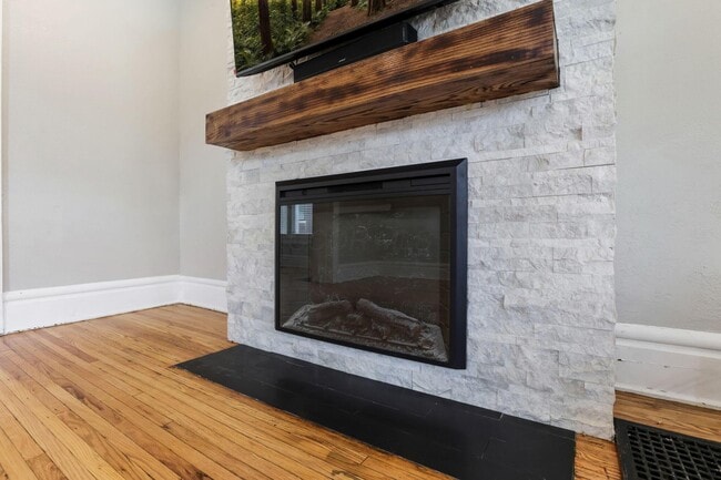 Foto del edificio - 412 E Oakland Ave