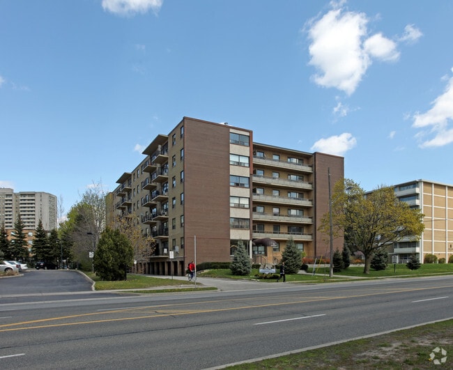 Building Photo - 77 Parkwoods Village Dr