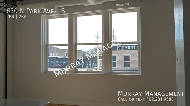 Building Photo - 630 N Park Ave