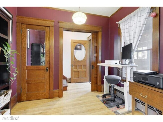 Foto del edificio - 3 br, 1 bath House - 474 Thomas Ave