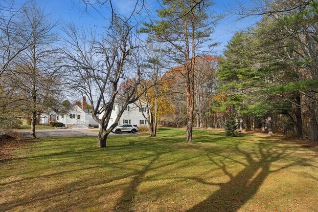 Foto del edificio - 1087 Littlefield Rd