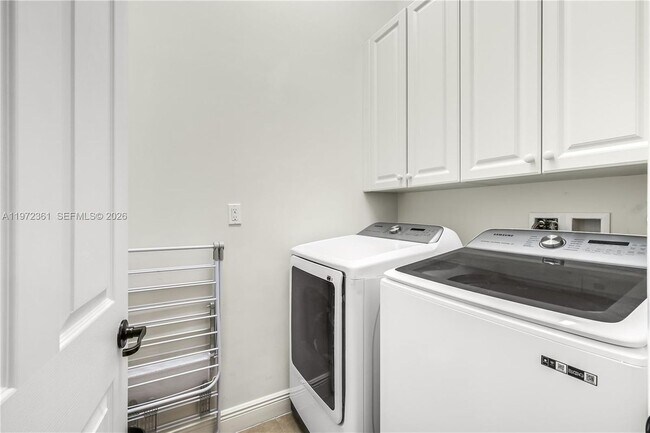 Foto del edificio - 3700 NW 84th Way