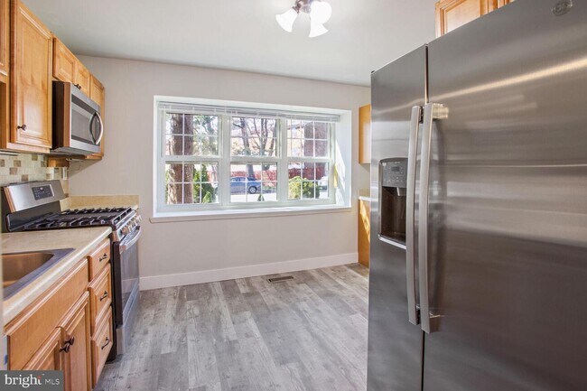 Foto del edificio - 7828 Snead Ln