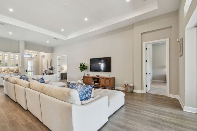 Foto del edificio - 5312 Greenbrook Dr
