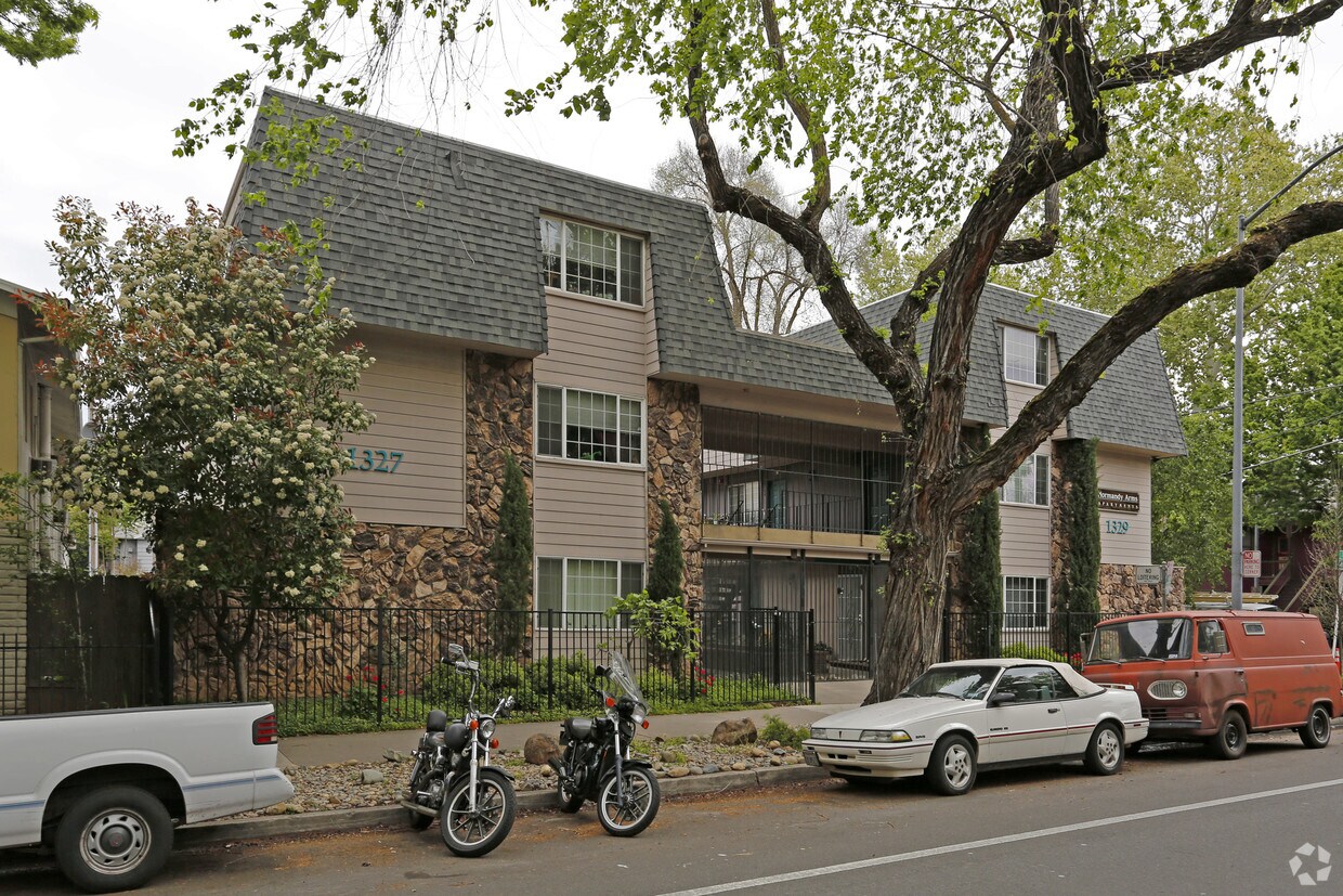 Building Photo - Normandy Arms Apartments
