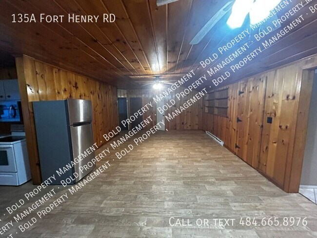 Foto del edificio - 135A Fort Henry Rd