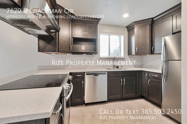 Foto del edificio - 7620 Coachman Cir