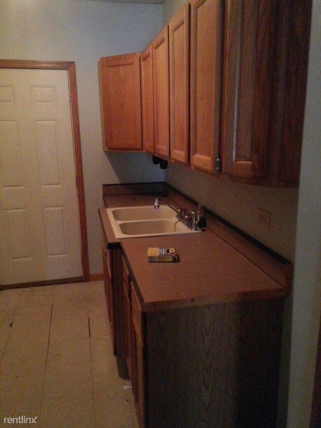 Building Photo - Studio, 1 bath  - 1120 Forbes St Apt 2