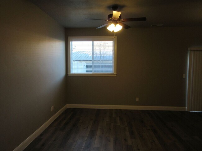 Foto del edificio - Newer Town home living in the heart of Cedar City!