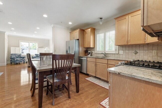 Foto del edificio - 50 Clemence St