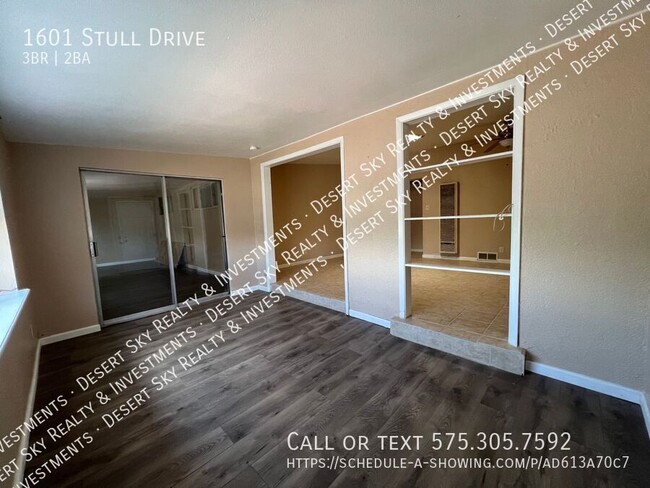 Foto del edificio - 1601 Stull Dr