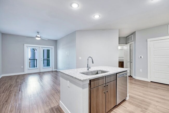 Foto del edificio - Brightleaf at Lakeline