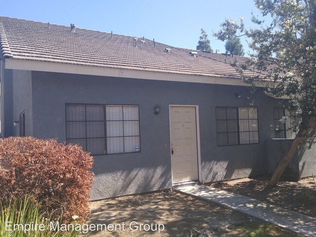 Building Photo - 3127 Jaguar Way E