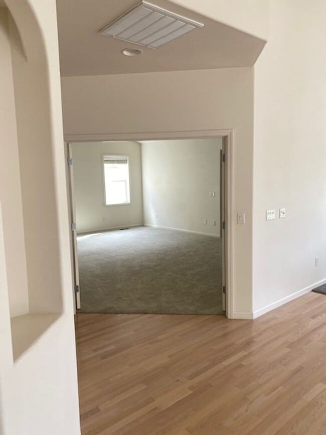 Building Photo - 3631 Fieldbrook Ave