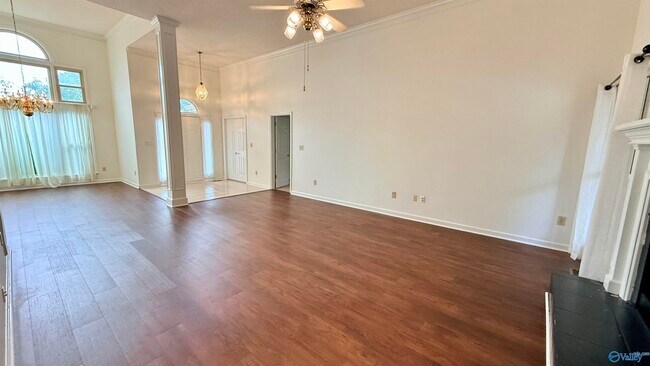 Foto del edificio - 113 Nobleton Ln NW