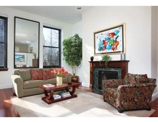 Primary Photo - 130 Appleton St