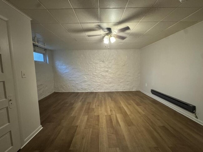 Foto del edificio - 4802 Frederick Ave