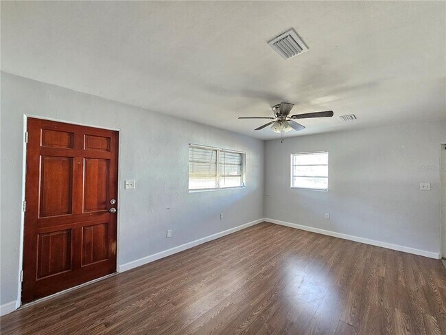 Foto del edificio - 3219 Decatur Ave