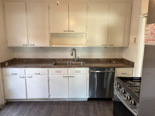 Foto del edificio - 616 Manzanita Ave