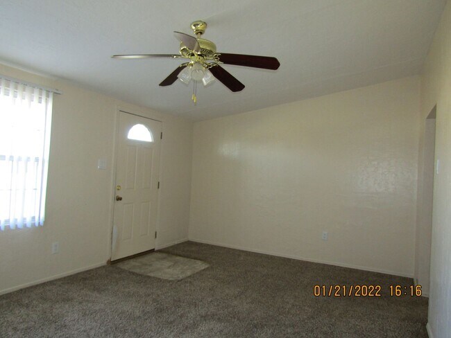 Foto del edificio - Very nice home located in the Gooch Area! No Pets!